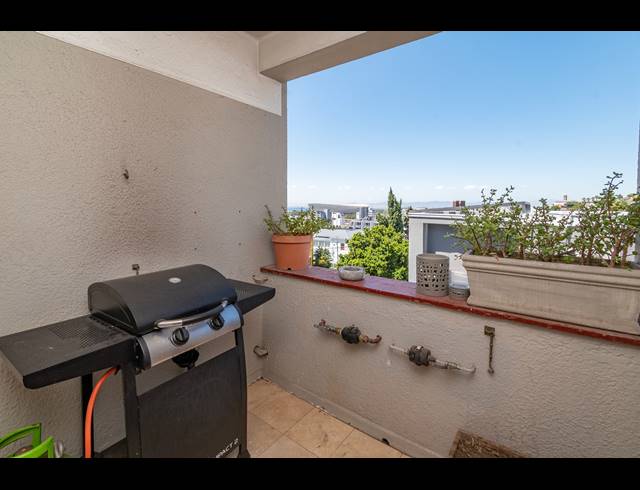 2 BEDROOM APARTMENT SOLD IN GREEN POINT